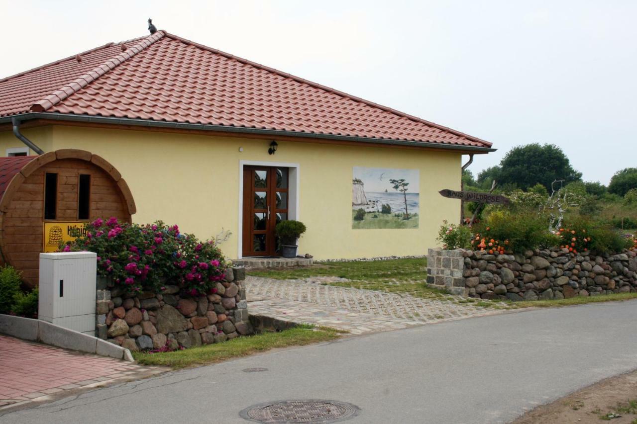 Villa Haus Wildrose Dranske Exterior foto